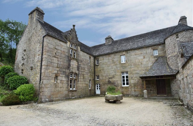 Authentique manoir avec terrasse et étang