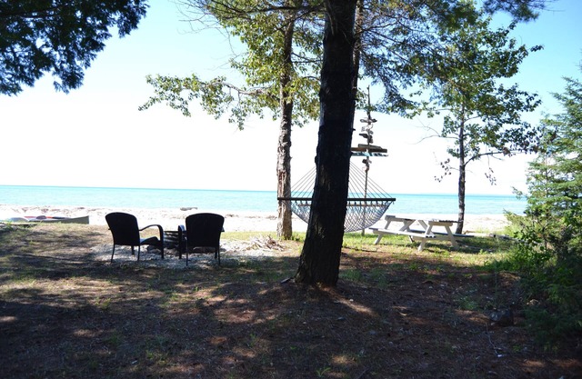 Bord de l'eau de Cecil Bay, entre Mackinaw et Wilderness State Park