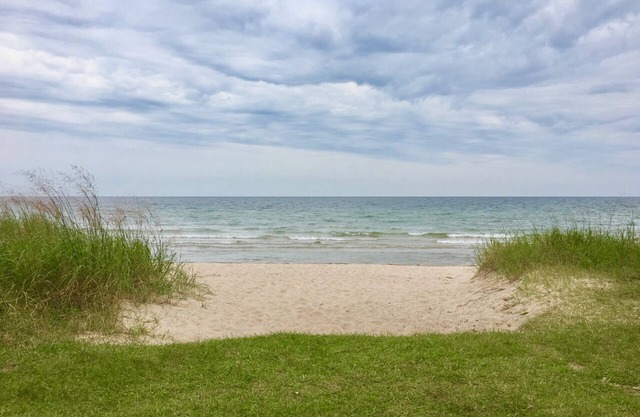 Lake Michigan Sand Beach Condo, vues spectaculaires, Sunrise Shores, WiFi