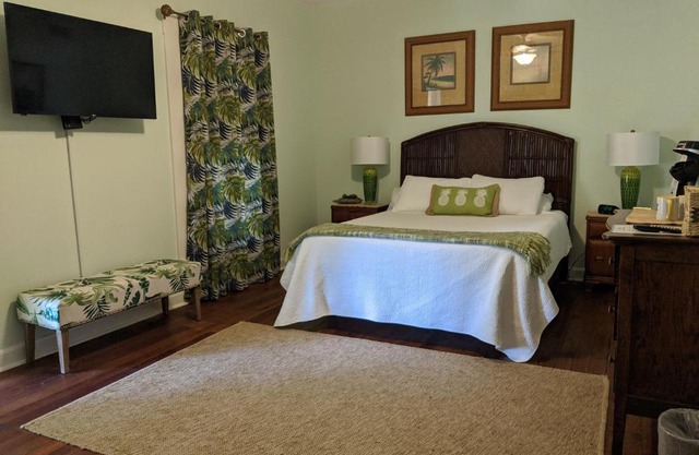 Lake Minneola Inn