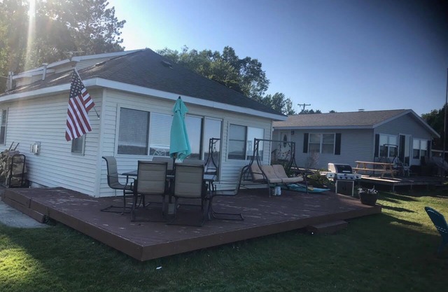 Lake Mitchell Lakefront Rental