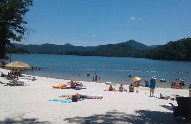 Lake & Mountain View Villa w/ Pool & Bonus Bunk Room!