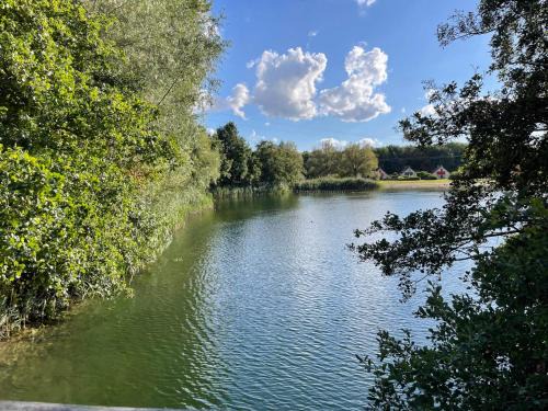 Lake-nature Villa 3 Bedrooms, Sleeps 7