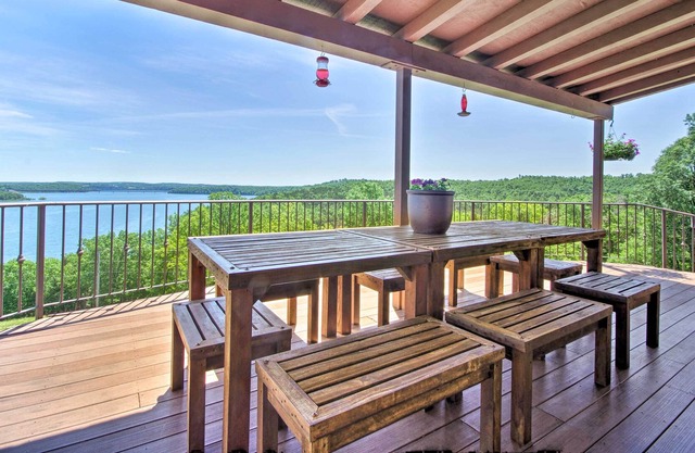 NOUVEAU! Lake Norfork Home avec terrasse et balcon