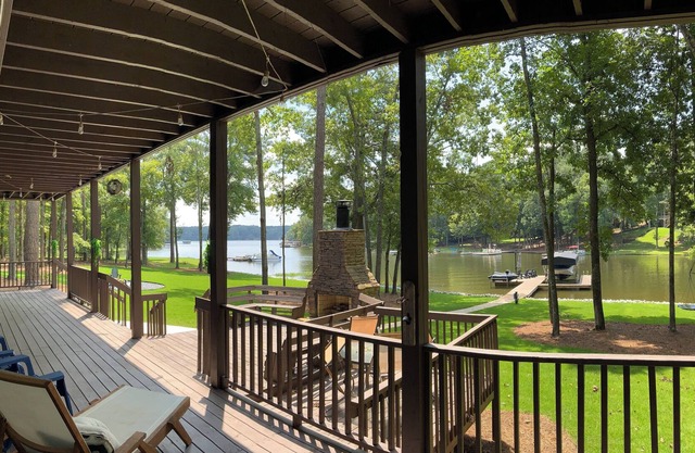 New! Perfect family retreat on Lake Oconee at Lakeside Hideaway