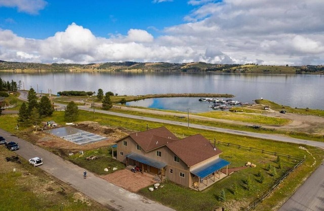 Lake Retreat For Your All Season Outdoor Adventure