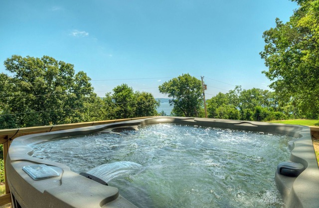 Spring Break With a Hot Tub