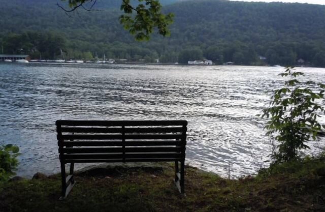 Lac Sunapee, Cozy, Lakefront - Abordable - Saison 4 - Cottage privée