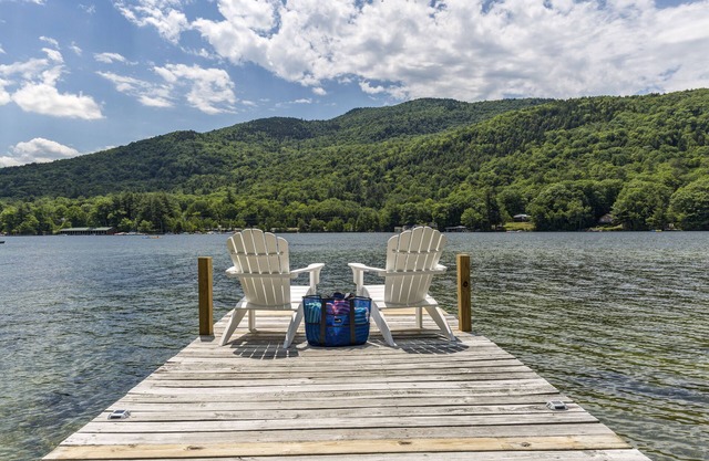 Mount Sunapee Ski House avec de belles vues sur la montagne et front de mer direct