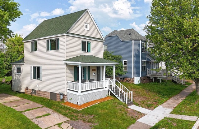 Picturesque View of Lake Superior | Bayview House