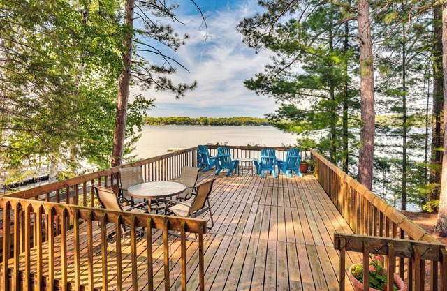 Lake Tomahawk Summer Oasis w/ Deck!