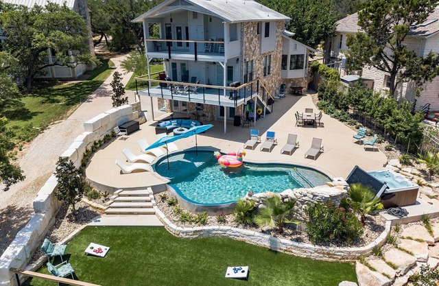 Pool Canyon Lodge sur le lac Travis, Austin, Texas