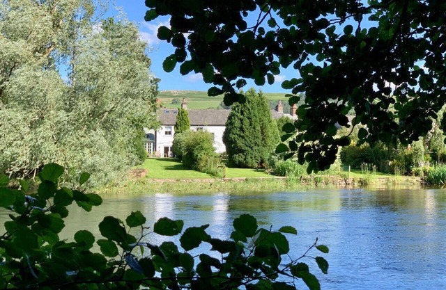 Lake View Cottage - Deux Chambres Maison, Couchages 4