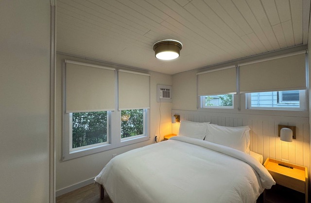 Lake View Cottage
