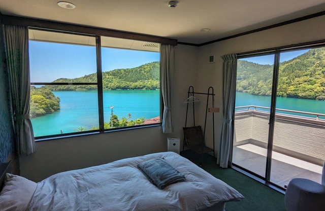 Lake view Japanese and Western room stay without meals no smoke / Unzen Nagasaki
