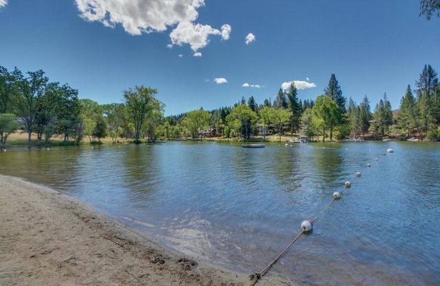 Lake View Leisure (03/211)