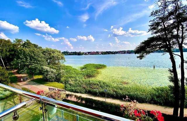 Lake View Ostróda Luxury Apartment