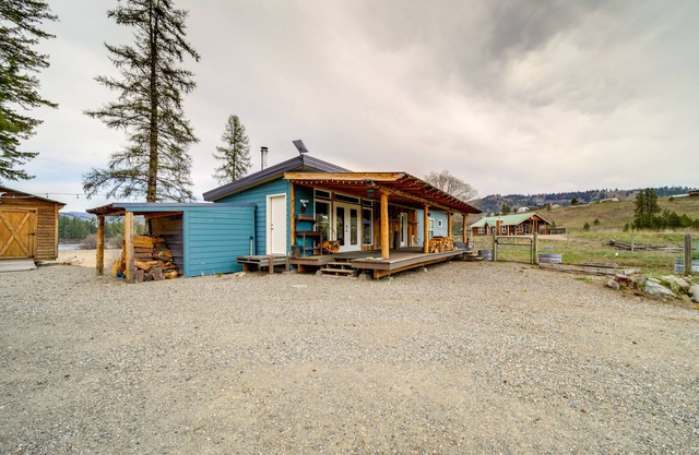 Lake-View Republic Cabin w/ Boat Launches!