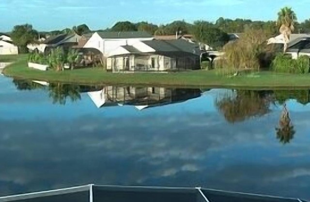 Villa avec vue sur le lac et piscine privée (peut être chauffée sur demande)