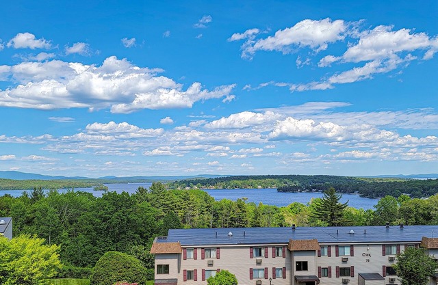 Lake Winni Winter Bliss 2BR Condo