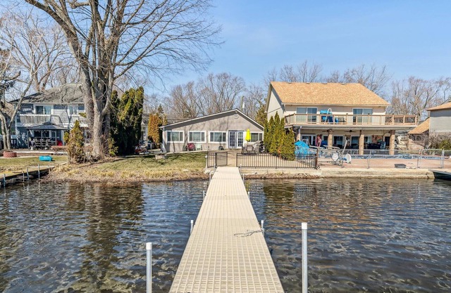 Lakefront living