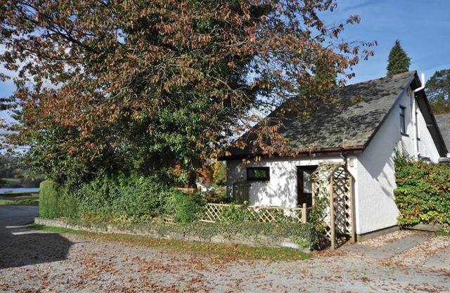Lakefield Cottage