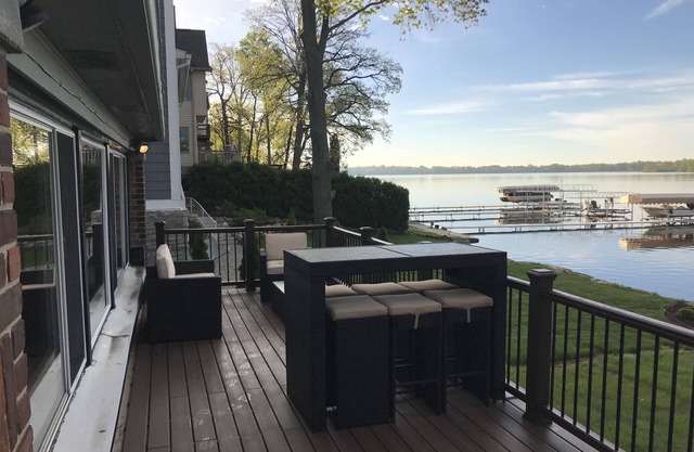 Lakefront Home On All Sports Lac Cass
