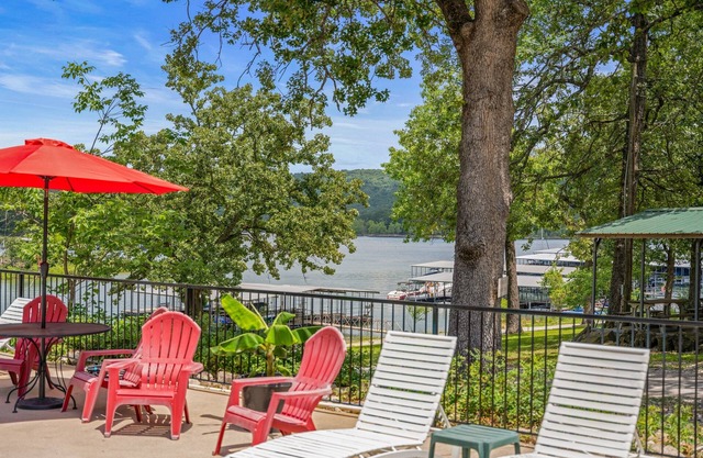 Lakefront 2BR Cabin w/ Pool + Swim & Boat dock