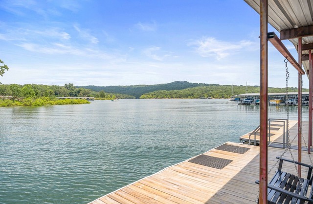 Lakefront 2BR Cabin w/ Pool + Swim & Boat dock