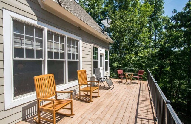 Lakefront Oasis~$375 Free Activities Daily