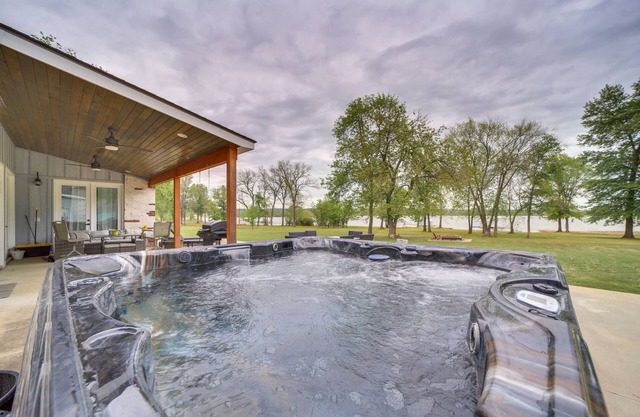Lakefront Afton Home w/ Hot Tub & Game Room!