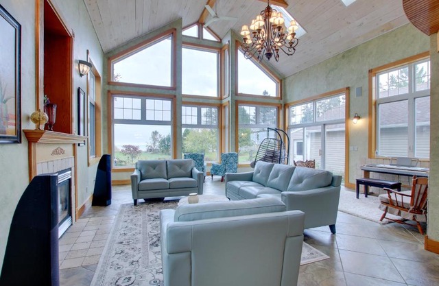 Lakefront Algoma Home with Deck, Grill and Fireplace