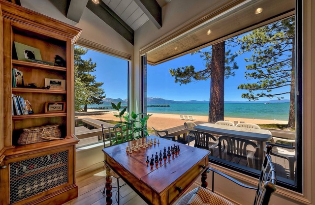 Lakeland Village 610 Lakefront Beauty - Sur l'eau, 3 BR + Loft Sleeping