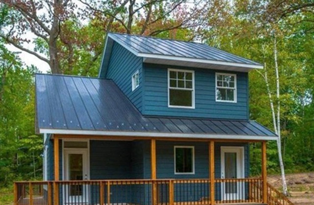 Lakefront Bunkhouse