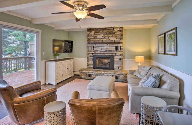 Lakefront Cadillac Cottage w/ Furnished Deck!