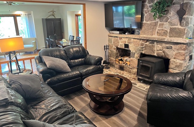 Lakefront Cottage in Huron County
