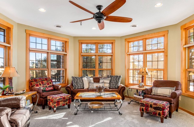 Lakefront, ground-floor condo with fireplace, patio, private grill & firepit