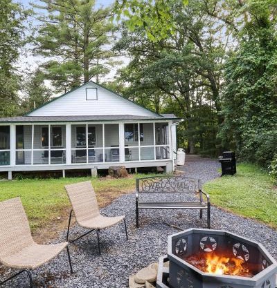 Lakefront Haven Modern Cottage