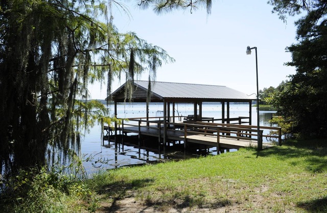 Nous sommes prêts à être le meilleur VRBO sur le lac Seminole, toutes les réparations effectuées !!