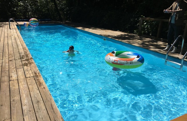 (July Weeks Available!) Lakeside Home With Private Beach and Private Pool!