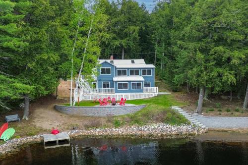 Lakefront Home with Seasonal Dock in Limerick!
