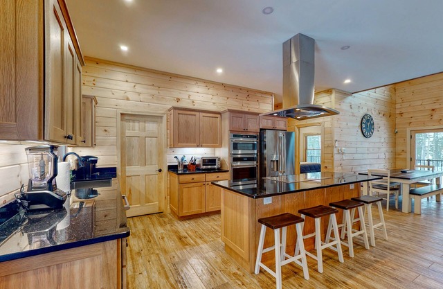 Dog-Friendly Lakefront Home with High-Speed WiFi and Wood-Burning Fireplace