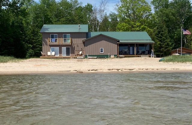 Lakefront Lake Michigan Beach House 5,500sf