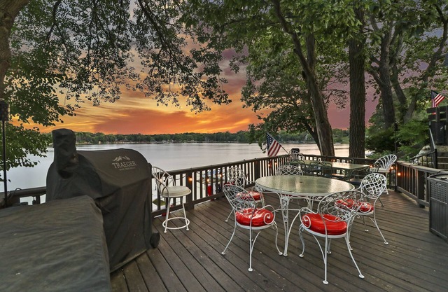 Lakefront Living At Its Best