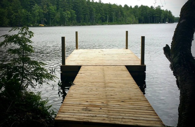 Journal au bord du lac construit en 2016!