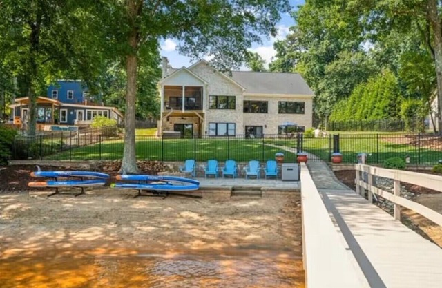 Lakefront Luxury Retreat on Lake Norman – Private Dock & Sunset Views