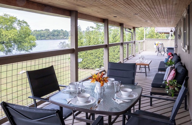 Waterfront Home w/Pool & Hot Tub