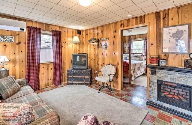 NEW! Lakefront Osceola Cottage w/ Boat Dock Access