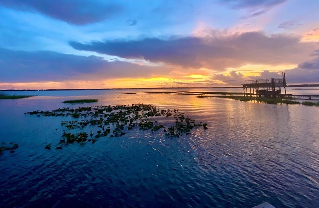 Lakefront retreat for the ultimate sunsets and relaxation.