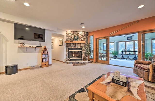 Lakefront Retreat on 18 Acres w/ Hot Tub!